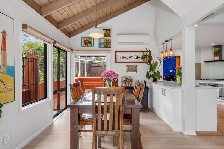 Photo of property in 1/19 Galsworthy Place, Bucklands Beach, Auckland, 2014