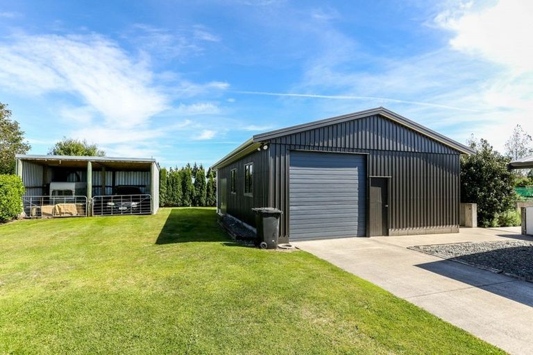 Photo of property in 318 Mountain Road, Lepperton, New Plymouth, 4373