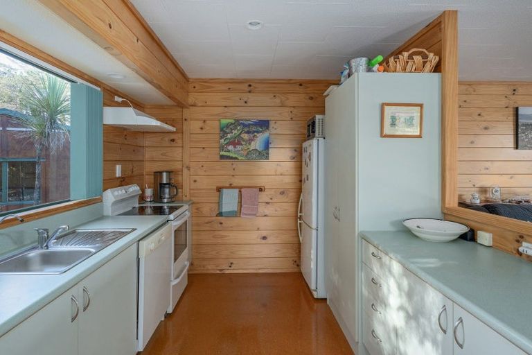 Photo of property in 214 Matarangi Drive, Matarangi, Whitianga, 3592