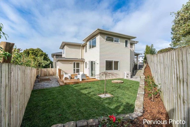 Photo of property in 18 Celeste Place, Totara Vale, Auckland, 0627