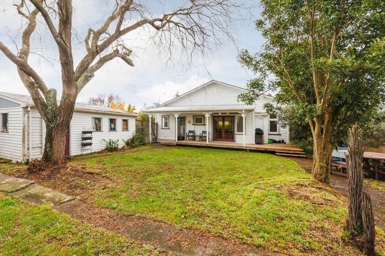 Photo of property in 292 Ruahine Street, Terrace End, Palmerston North, 4410
