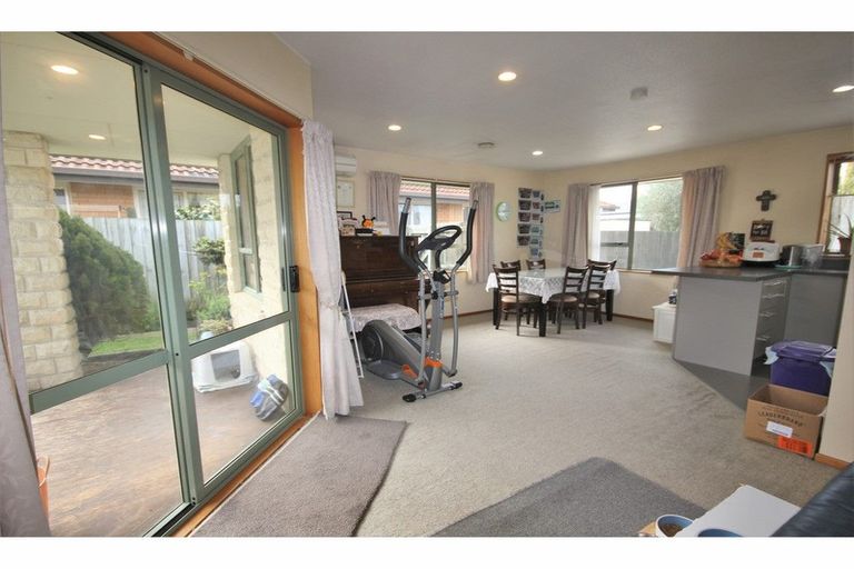 Photo of property in 93a Bassett Street, Burwood, Christchurch, 8083