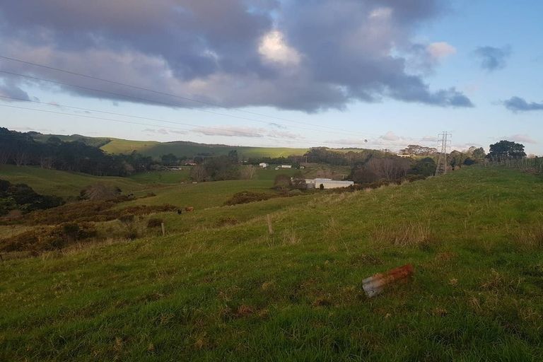 Photo of property in 1306 Old North Road, Helensville, 0875