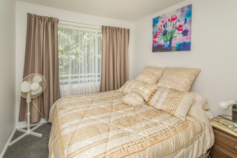 Photo of property in 305 Sawyers Arms Road, Bishopdale, Christchurch, 8053