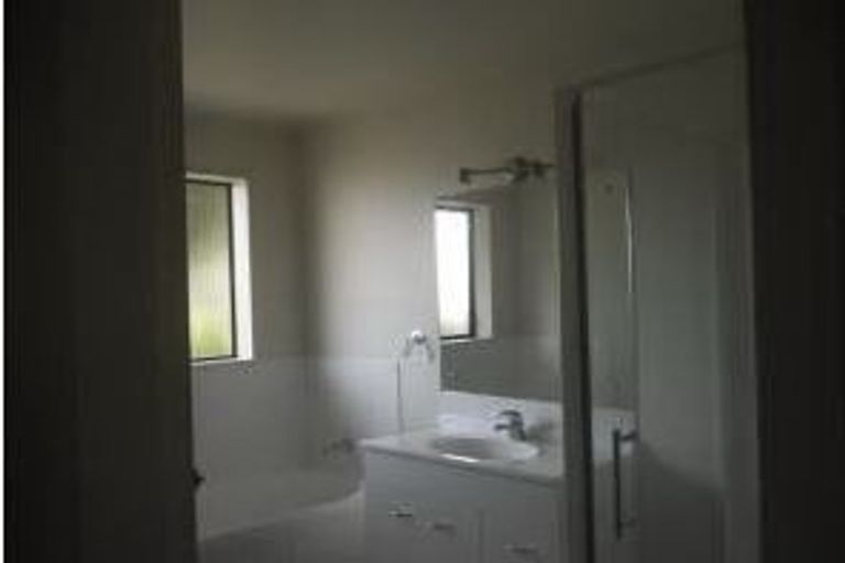 Photo of property in 20 Bluegum Road, Paraparaumu Beach, Paraparaumu, 5032