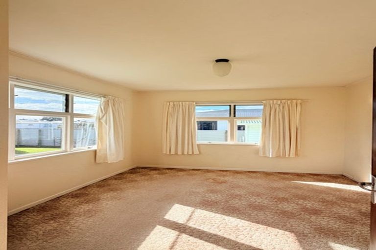Photo of property in 72 Macdonald Street, Elgin, Gisborne, 4010