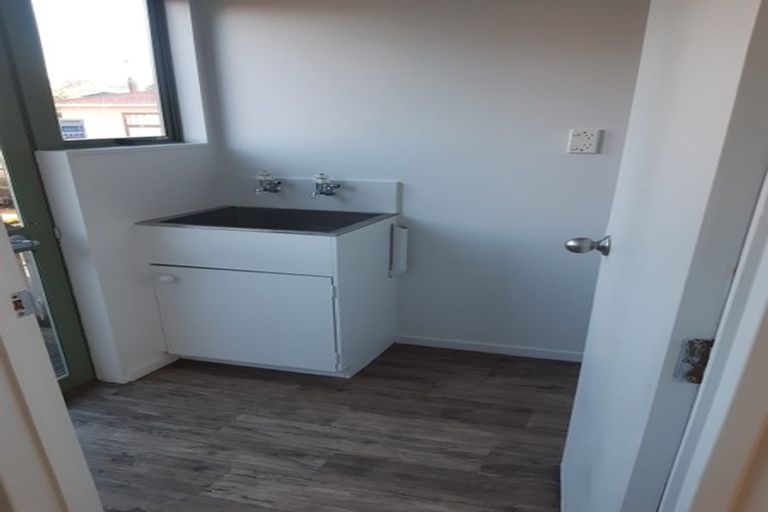 Photo of property in 55 Weymouth Road, Manurewa, Auckland, 2102