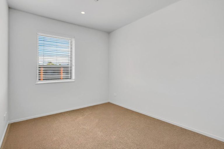 Photo of property in 202/2b Matatiki Street, Northcote, Auckland, 0627