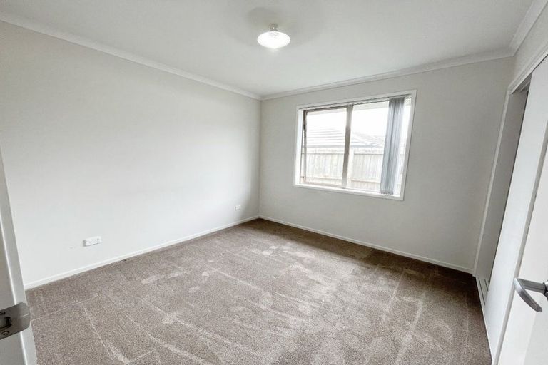 Photo of property in 19 Perla Road, Pukekohe, 2120