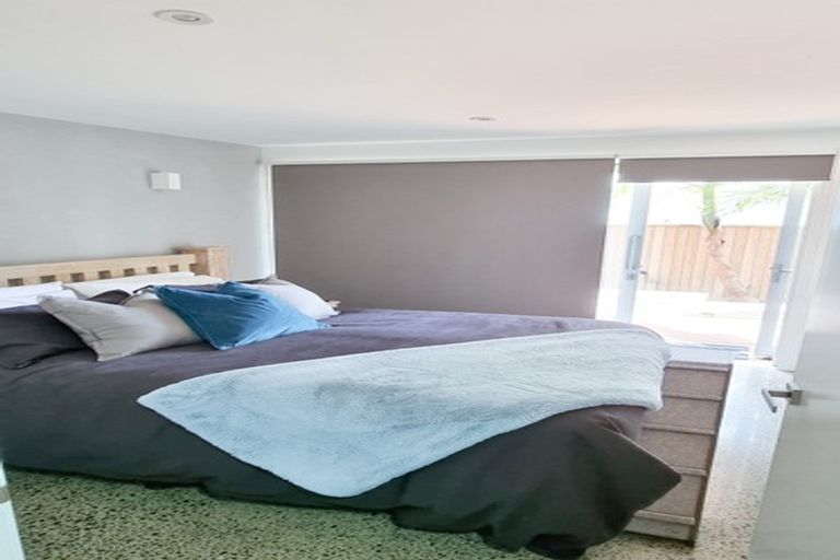 Photo of property in 2/83 Hinemoa Street, Birkenhead, Auckland, 0626