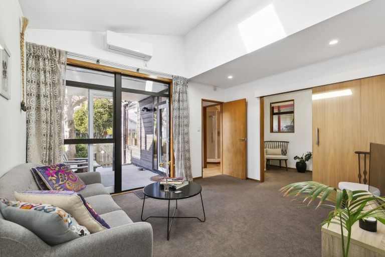 Photo of property in 92 Majoribanks Street, Mount Victoria, Wellington, 6011