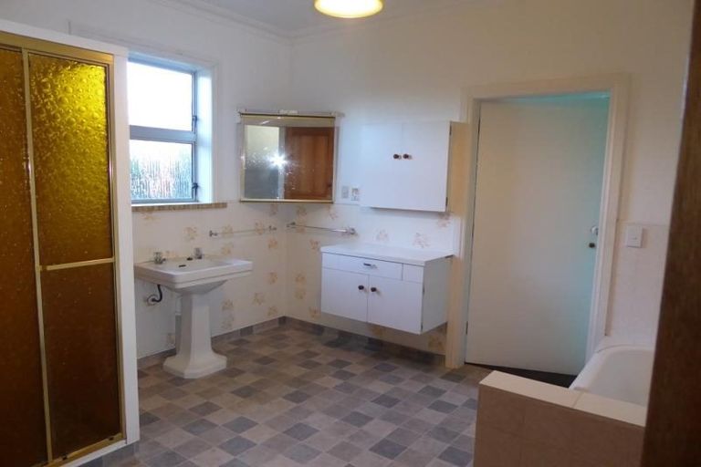 Photo of property in 55 Hawker Street, Mount Victoria, Wellington, 6011