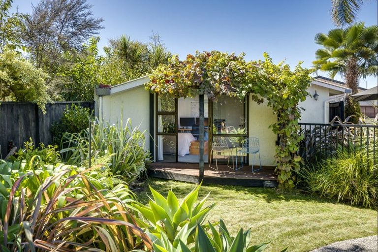 Photo of property in 7 Balmoral Street, Taradale, Napier, 4112