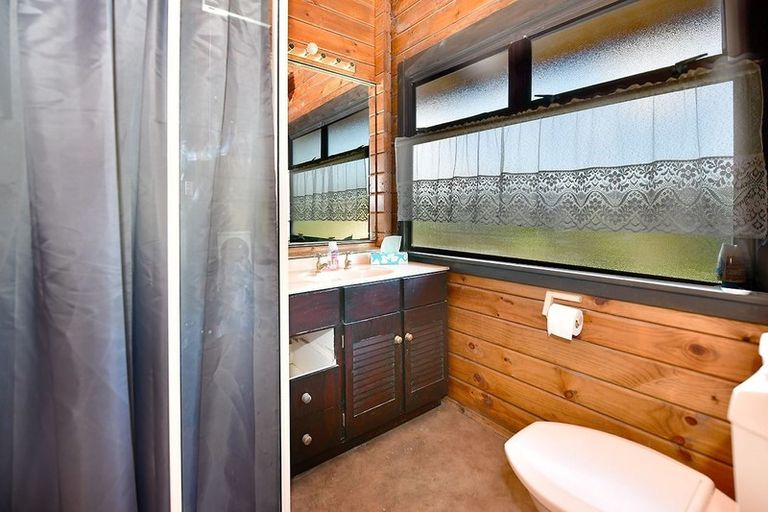 Photo of property in 3020 Kaipara Coast Highway, Glorit, Warkworth, 0984