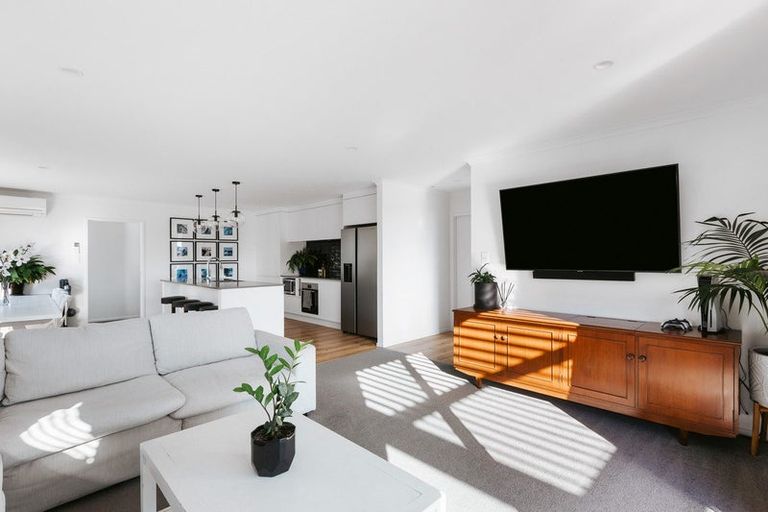 Photo of property in 55 Hills View Drive, Papamoa, 3118