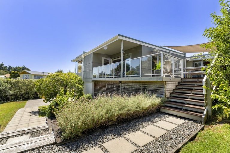 Photo of property in 41 Ratanui Road, Paraparaumu, 5032