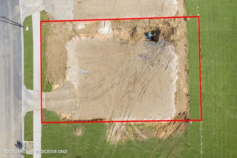 Photo of property in 6 Omahuru Road, Glenbrook, 2681