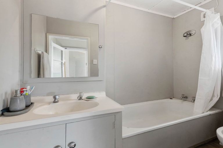 Photo of property in 24a Phillip Street, Victoria, Rotorua, 3010