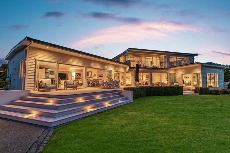 Photo of property in 24 Stevenson Way, Cockle Bay, Auckland, 2014