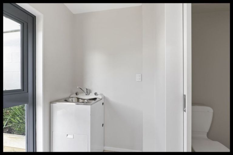 Photo of property in 2/25 Hollies Crescent, Johnsonville, Wellington, 6037