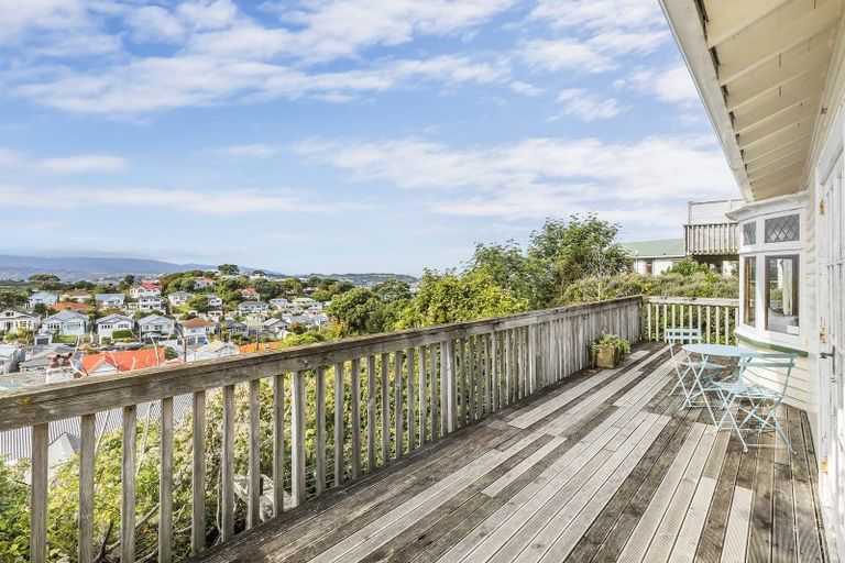 Photo of property in 5 Rakau Road, Hataitai, Wellington, 6021