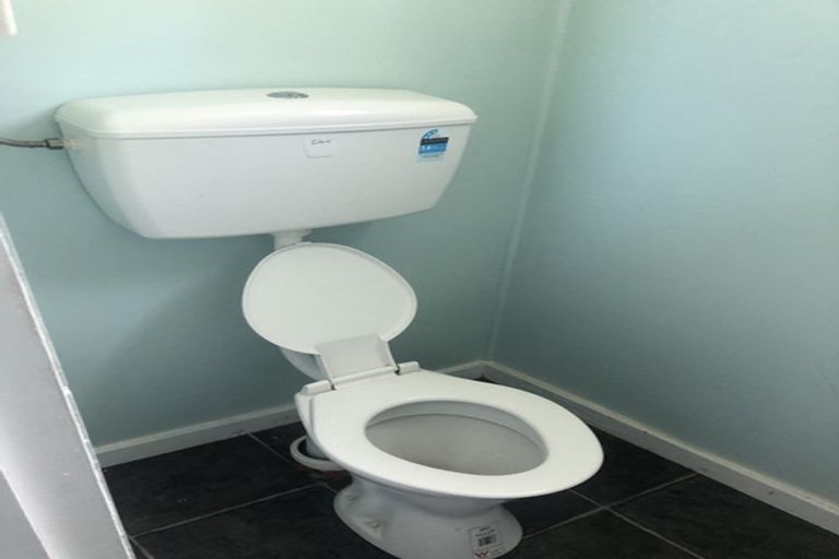 Photo of property in 36 Spencer Street, Bluff, 9814