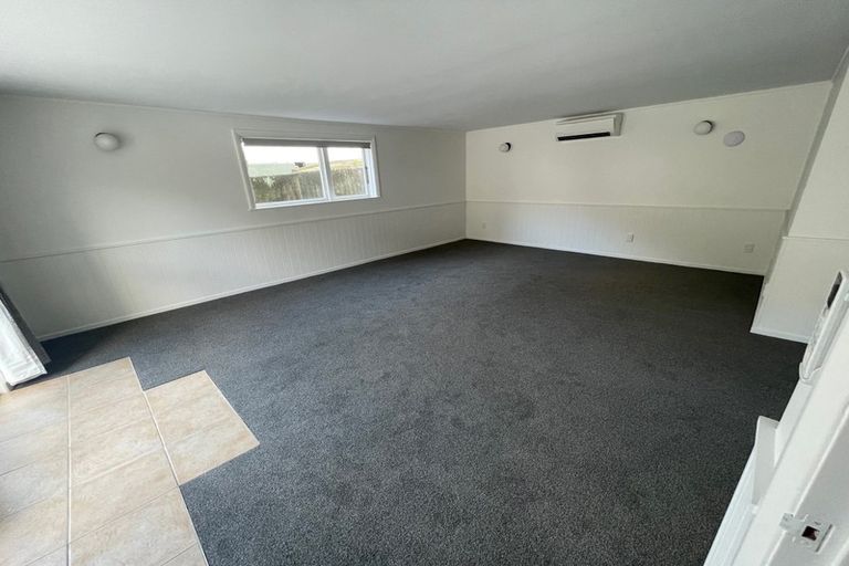 Photo of property in 52 Happy Valley Road, Owhiro Bay, Wellington, 6023