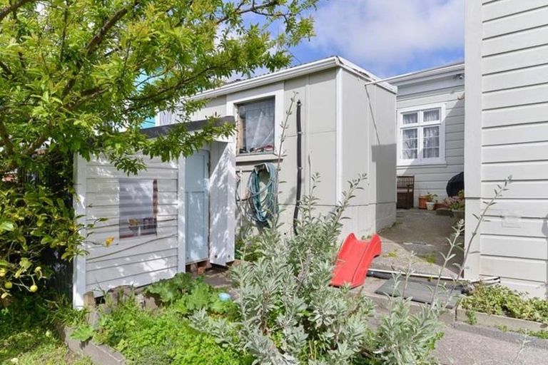 Photo of property in 11 Harper Street, Newtown, Wellington, 6021