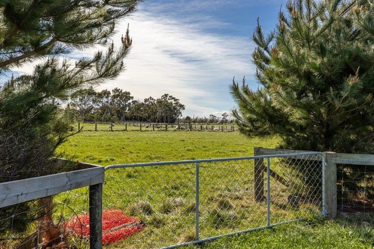 Photo of property in 92 Beacon Road, Dillons Point, Blenheim, 7273