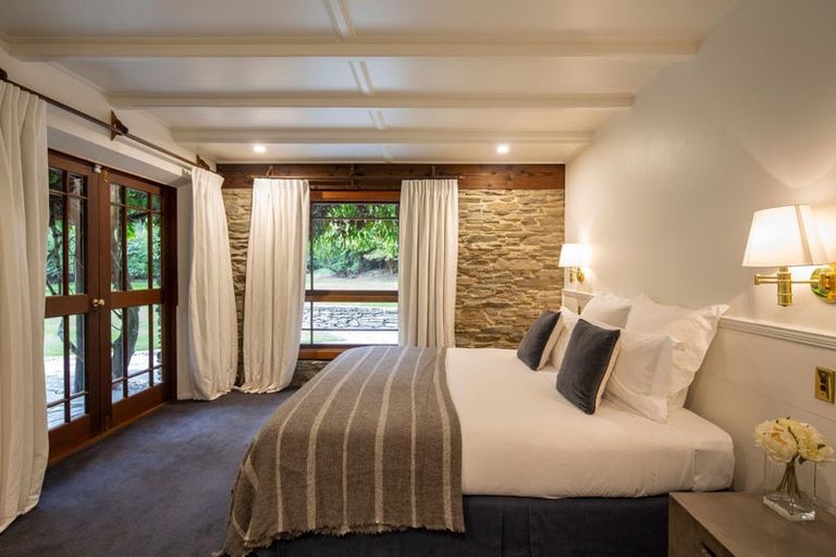 Photo of property in 11 Arrowtown-lake Hayes Road, Lake Hayes, Queenstown, 9371