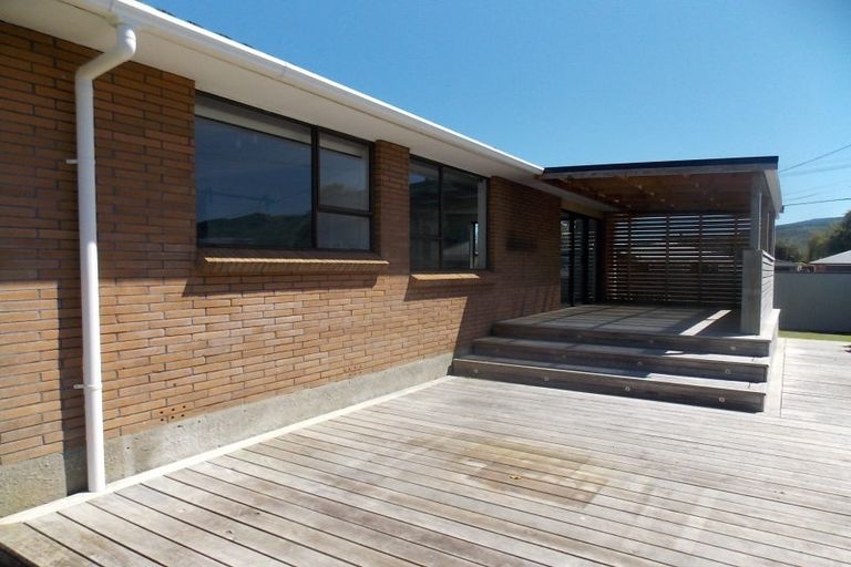 Photo of property in 64 Golders Road, Elderslea, Upper Hutt, 5018