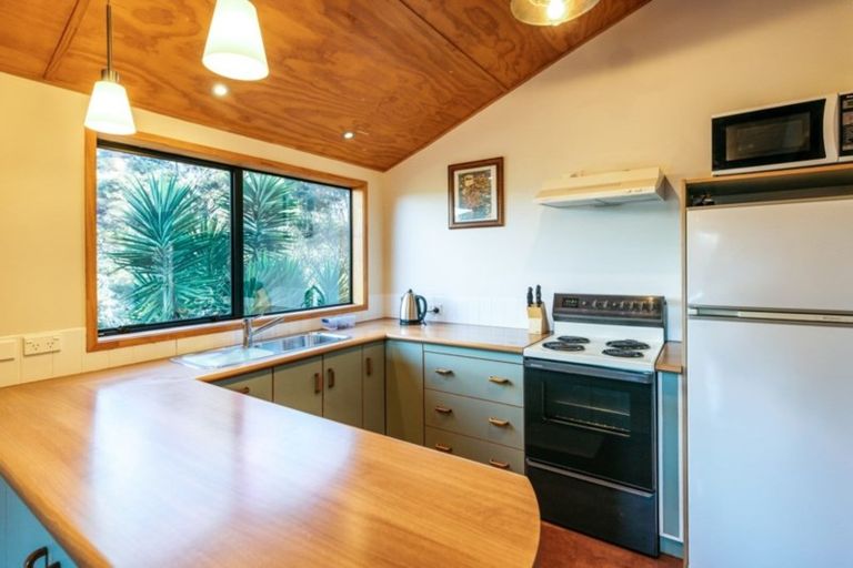 Photo of property in 64 Onetangi Road, Waiheke Island, 1971