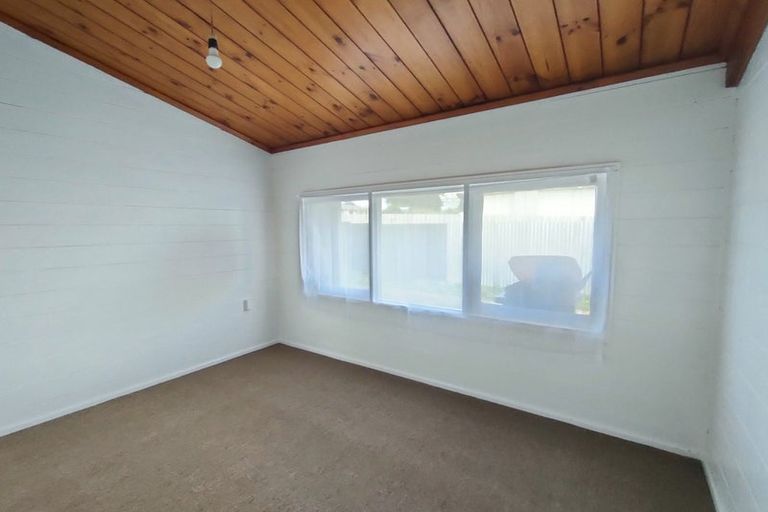 Photo of property in 2/122 Clayton Avenue, Otara, Auckland, 2023