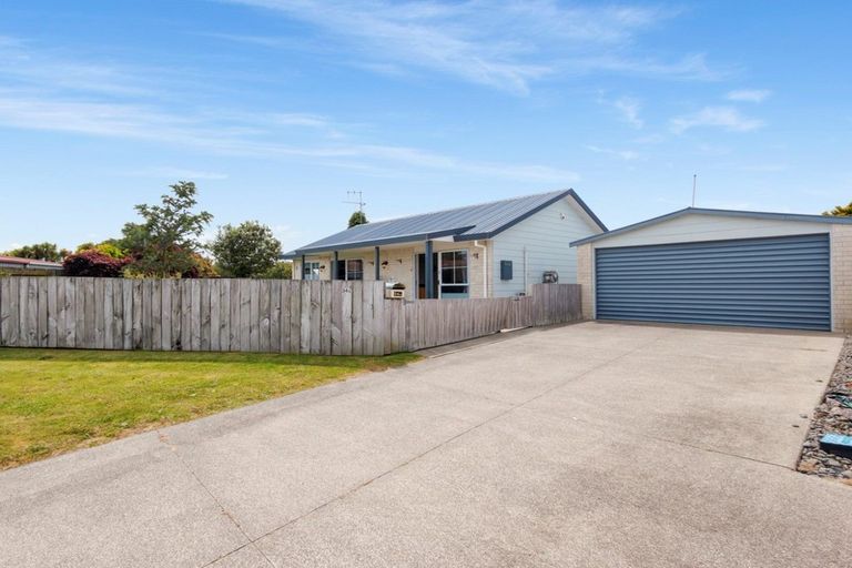 Photo of property in 34a Longstead Avenue, Papamoa Beach, Papamoa, 3118