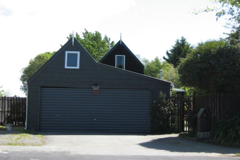 Photo of property in 27 Buckleys Road, Rangiora, 7400