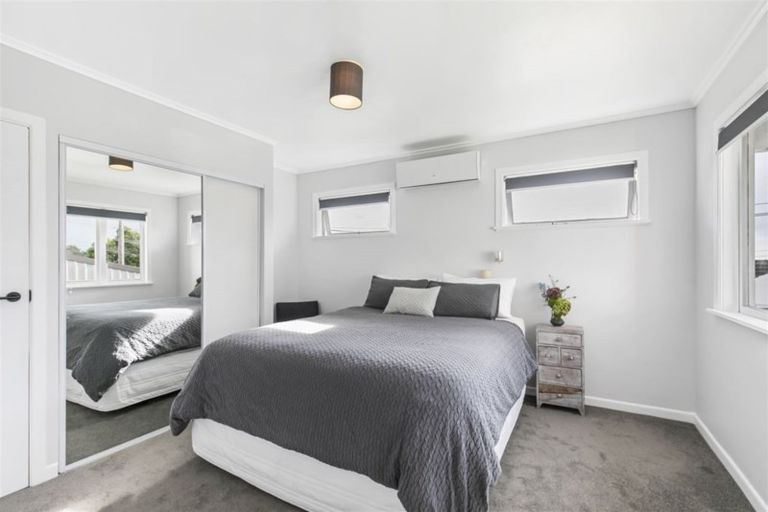 Photo of property in 1/18 Verbena Road, Birkdale, Auckland, 0626
