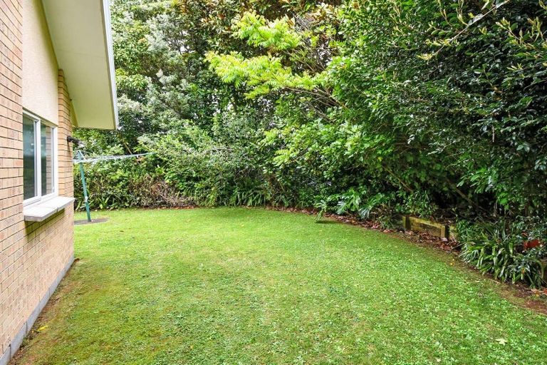 Photo of property in 15 Len Garlick Place, Pahurehure, Papakura, 2113