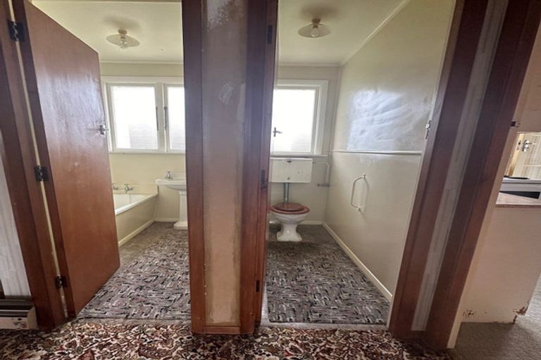 Photo of property in 1 Anderson Street, Stirling, 9231