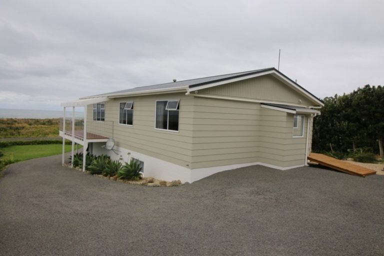 Photo of property in 13 Sandy Bay Drive, Mataikona, Tinui, 5889