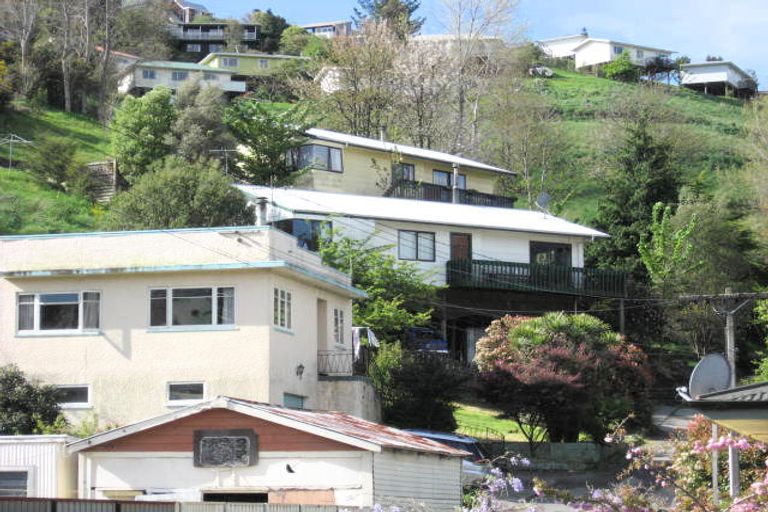Photo of property in 1/125a Toi Toi Street, Toi Toi, Nelson, 7010