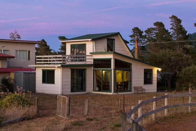 Photo of property in 248 Rarangi Beach Road, Rarangi, Blenheim, 7273