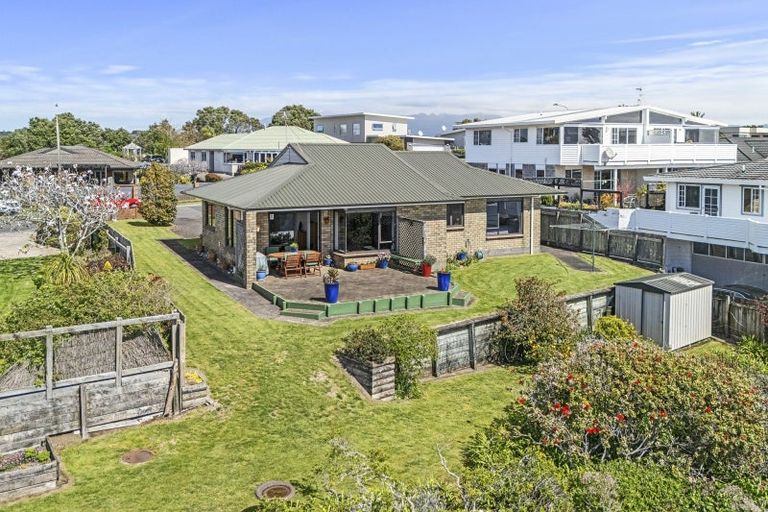 Photo of property in 9 Chatswood Grove, Fitzroy, New Plymouth, 4312