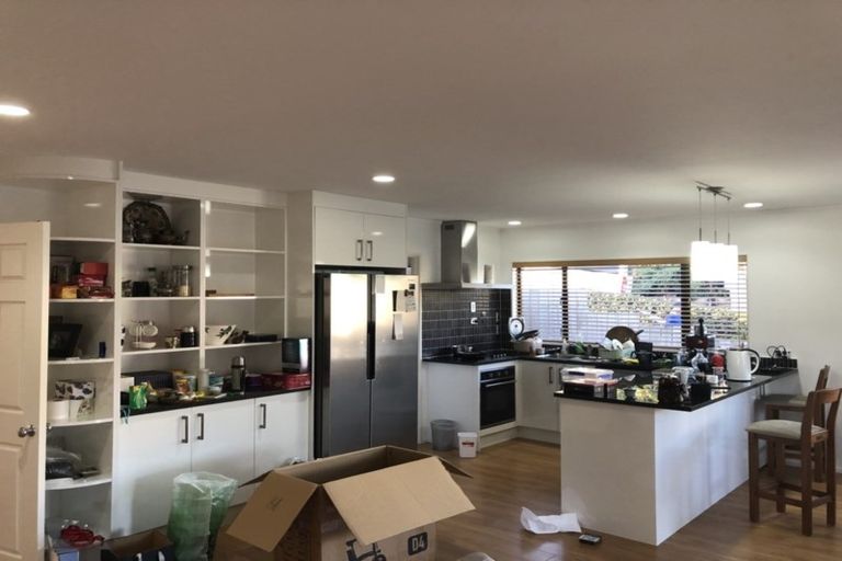 Photo of property in 14 Mccahill Views, Botany Downs, Auckland, 2010