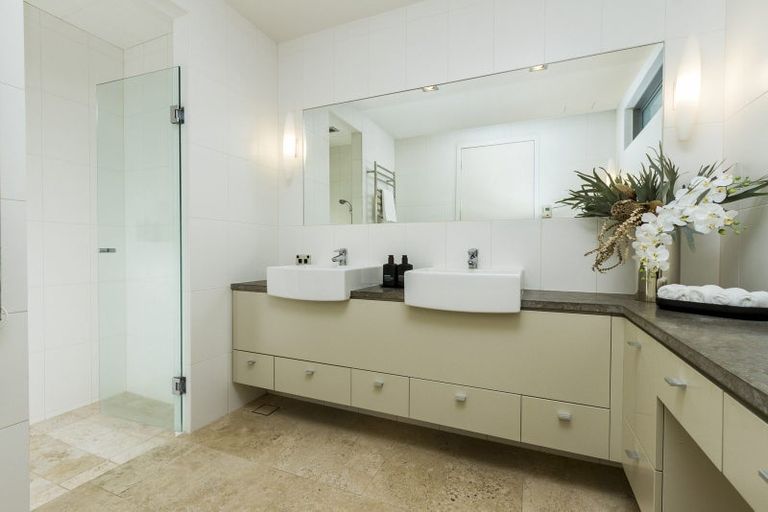 Photo of property in 15 Lake View Road, Takapuna, Auckland, 0622