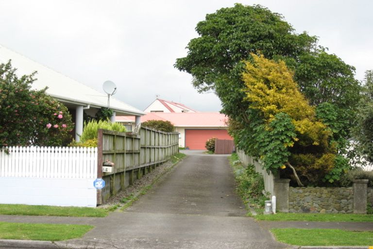 Photo of property in 3b Meade Place, Bell Block, New Plymouth, 4312