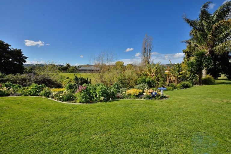 Photo of property in 24 Charteris Rise, Riverdale, Gisborne, 4010