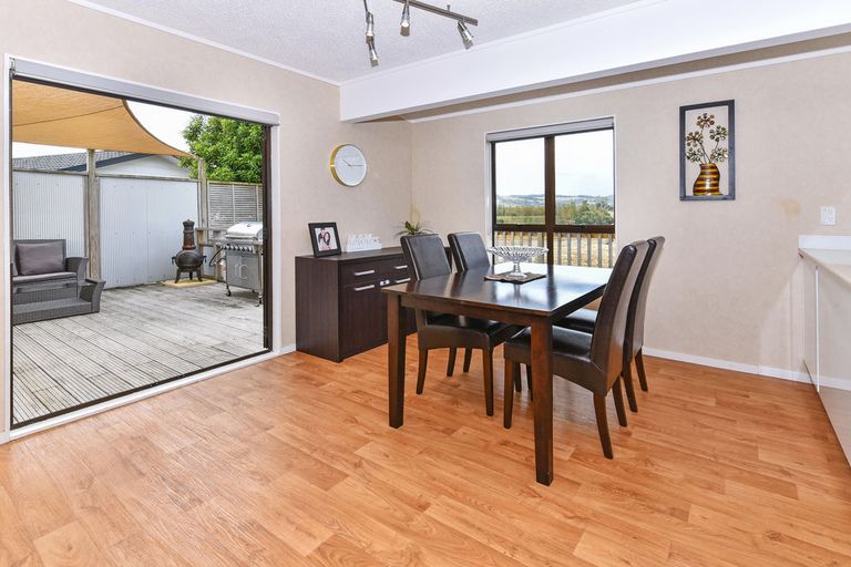 Photo of property in 10 Lorelei Place, Opaheke, Papakura, 2113