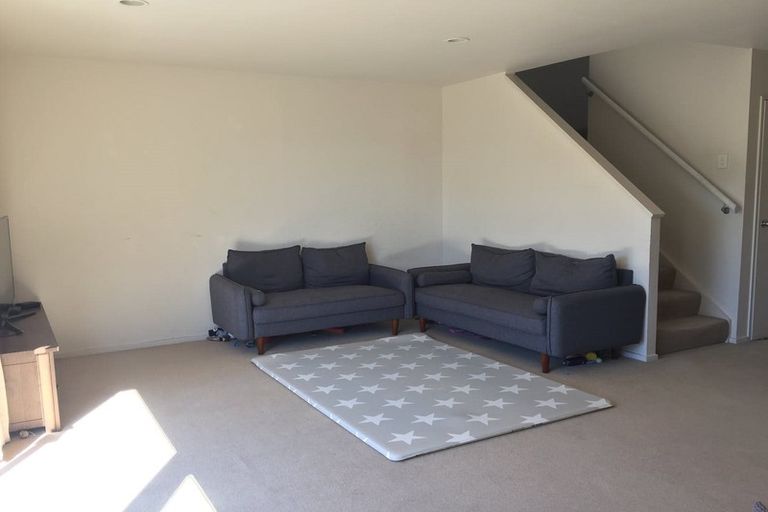 Photo of property in 6/18 Pannill Place, Oteha, Auckland, 0632