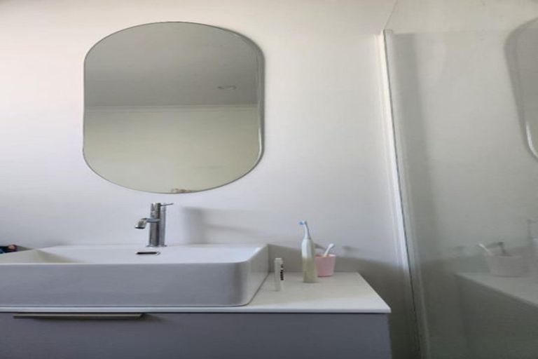 Photo of property in 32 Mahoe Street, Inglewood, 4330