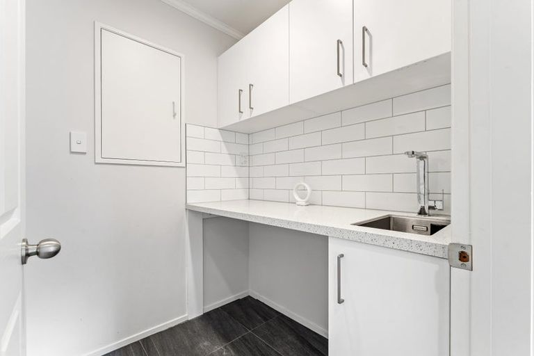 Photo of property in 769b Whangaparaoa Road, Manly, Whangaparaoa, 0930